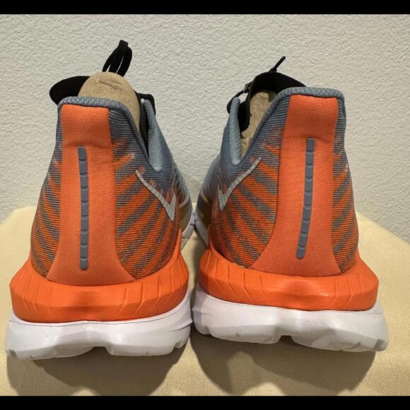 New Hoka One One Mach 5 Running Sneakers Men's Size 12 or Women's Size 13.5 - Picture 5 of 6